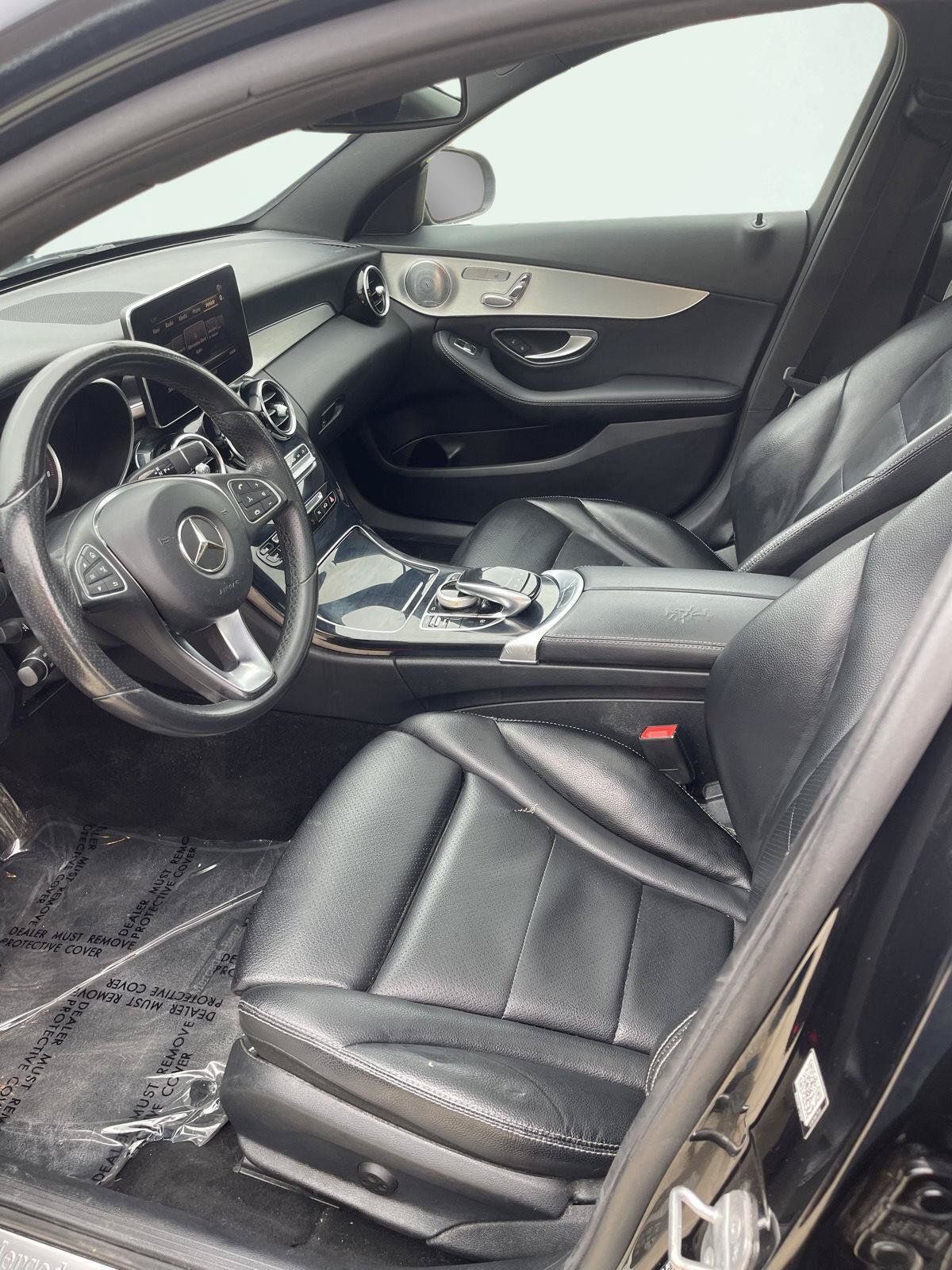 Used 2018 Mercedes-Benz C 300 Sedan image 2