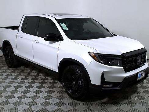 New 2026 Honda Ridgeline Black Edition image 6