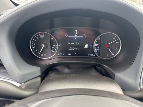 Used 2024 Buick Enclave Premium image 13