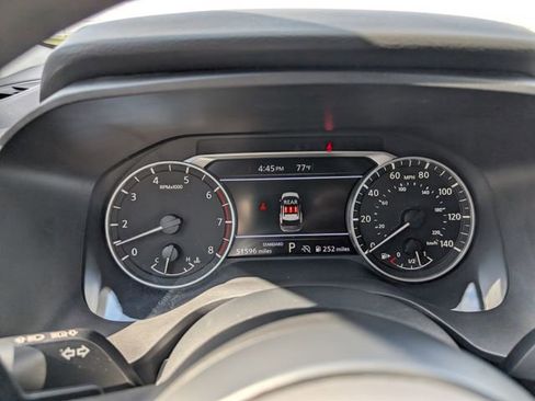 Used 2024 Nissan Rogue SV FWD image 14