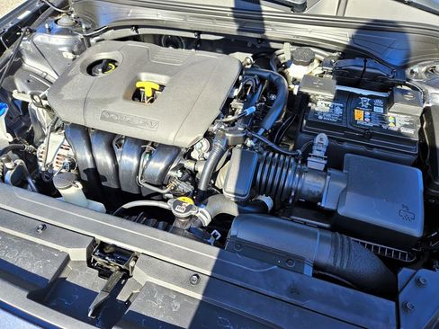 Used 2023 Kia Forte LXS w/ LXS Technology Package image 17
