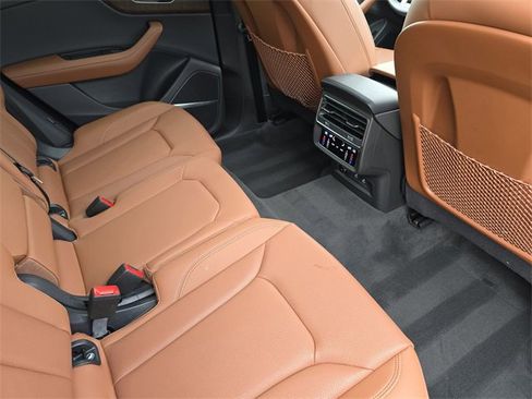 Used 2025 Audi Q8 Premium Plus w/ Premium Plus Package image 13