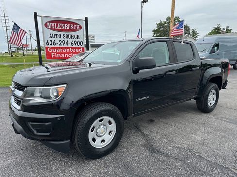 Used 2017 Chevrolet Colorado W/T w/ WT Convenience Package AWD/4WD image 2