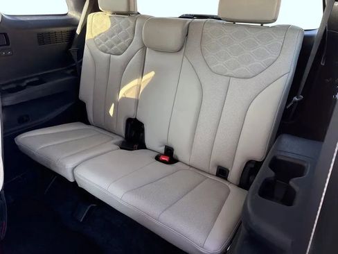 Used 2021 Hyundai Palisade Limited image 30