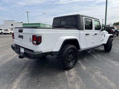 Used 2021 Jeep Gladiator Willys image 6