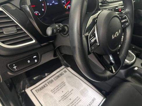 Used 2023 Kia Seltos EX AWD/4WD image 28