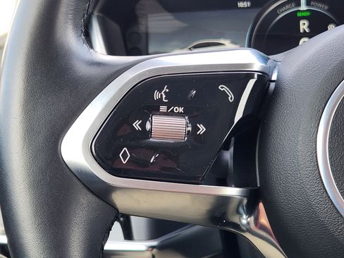 Used 2020 Jaguar I-PACE SE image 30
