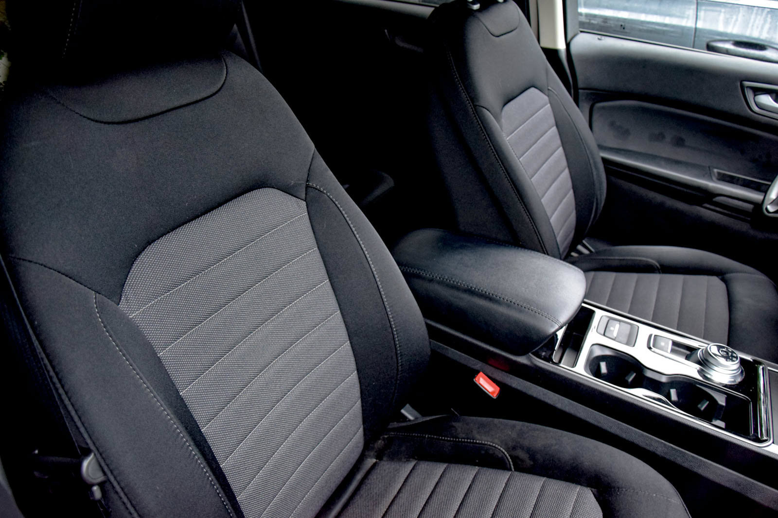 Used 2020 Ford Edge SE AWD/4WD image 9