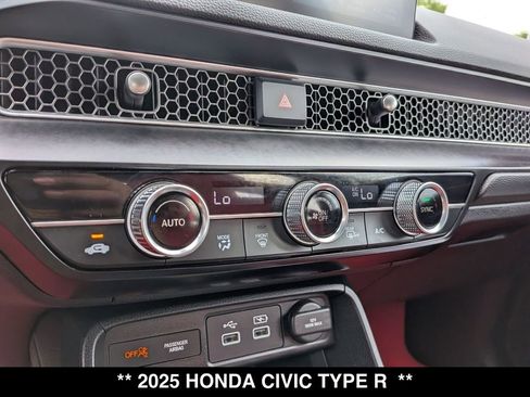 Used 2025 Honda Civic Type R image 21