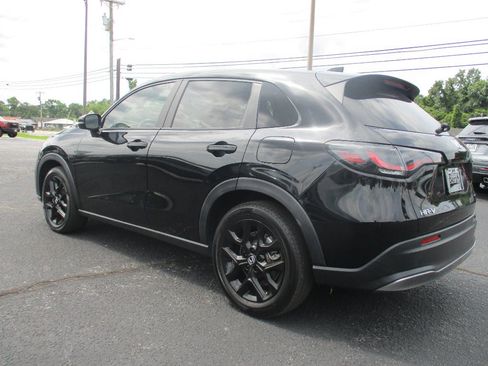 Used 2024 Honda HR-V Sport image 5