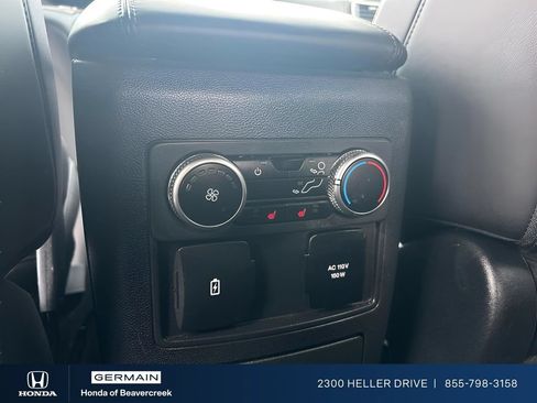 Used 2024 Ford Explorer Platinum w/ Technology Package AWD/4WD image 25