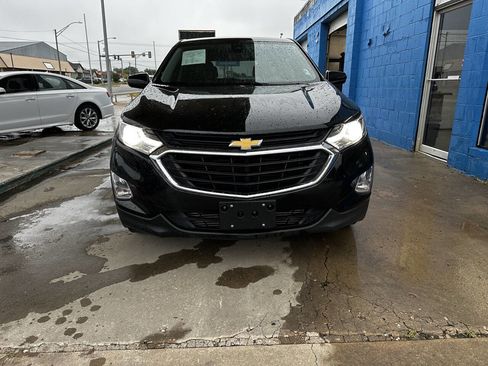 Used 2021 Chevrolet Equinox LT image 3