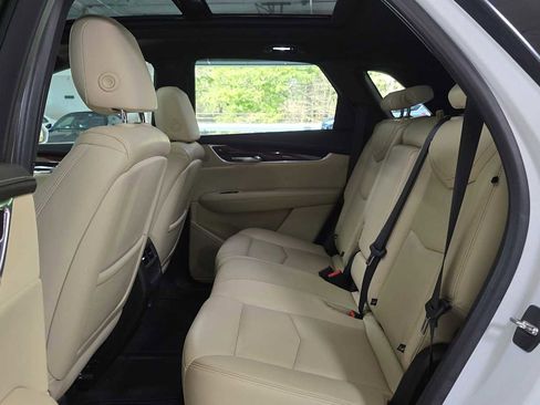 Used 2018 Cadillac XT5 Luxury w/ Driver Awareness Package image 16