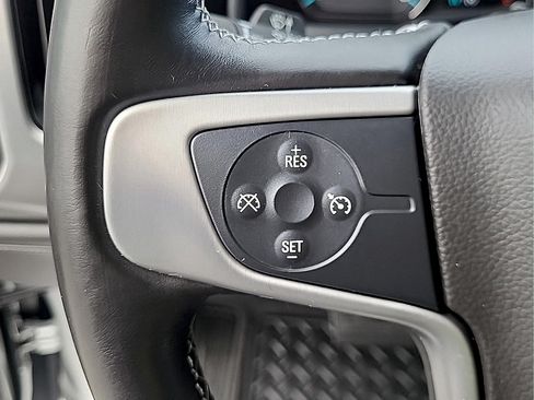 Used 2018 GMC Sierra 1500 SLE w/ SLE Value Package AWD/4WD image 17