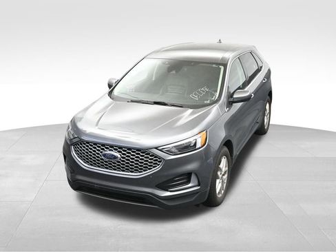 Used 2024 Ford Edge SEL image 17