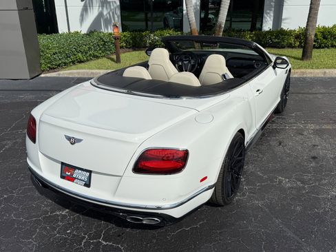 Used 2016 Bentley Continental GT V8 S image 17