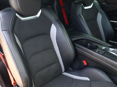 Used 2023 Chevrolet Camaro SS RWD image 16