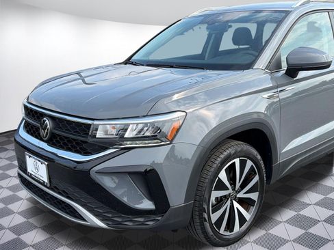 Certified 2022 Volkswagen Taos SE AWD/4WD image 23