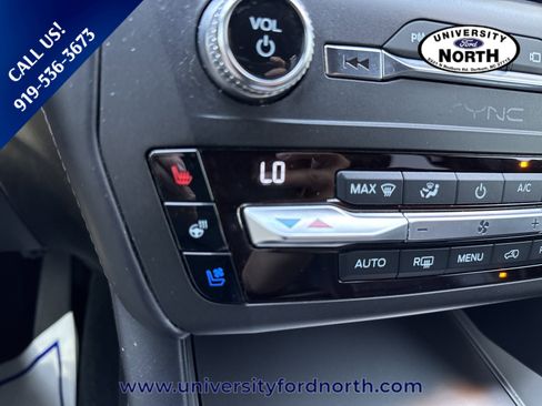 Used 2020 Ford Explorer Platinum w/ Premium Technology Package image 27