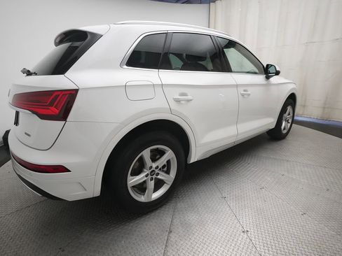 Used 2023 Audi Q5 Premium w/ Convenience Package AWD/4WD image 37
