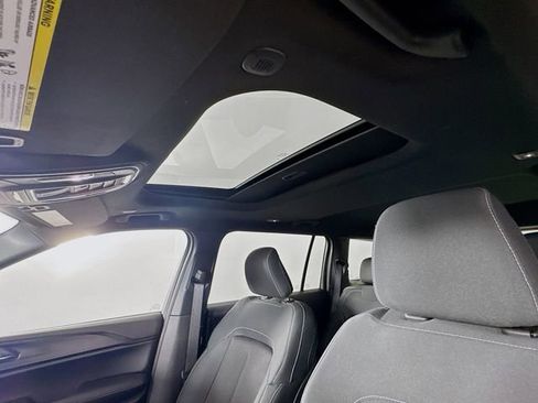 New 2025 Jeep Grand Cherokee L Laredo w/ Luxury Tech Group I image 24