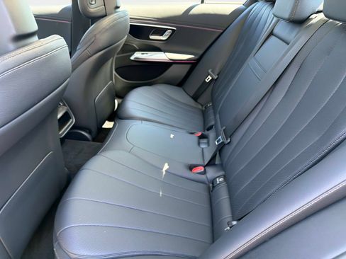 Used 2025 Mercedes-Benz E 350 Sedan image 30