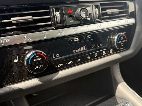 Used 2026 Nissan Pathfinder SV w/ Cargo Package image 12