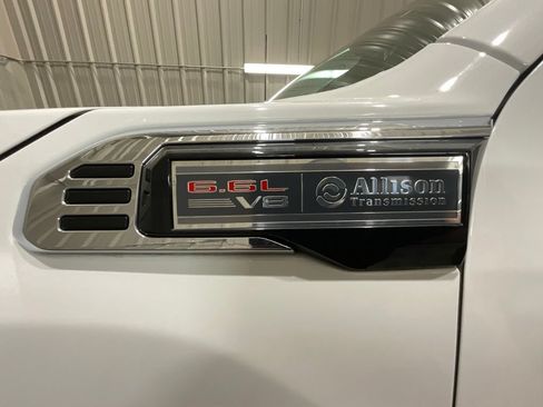 Used 2024 GMC Sierra 3500 Pro w/ Convenience Package AWD/4WD image 6