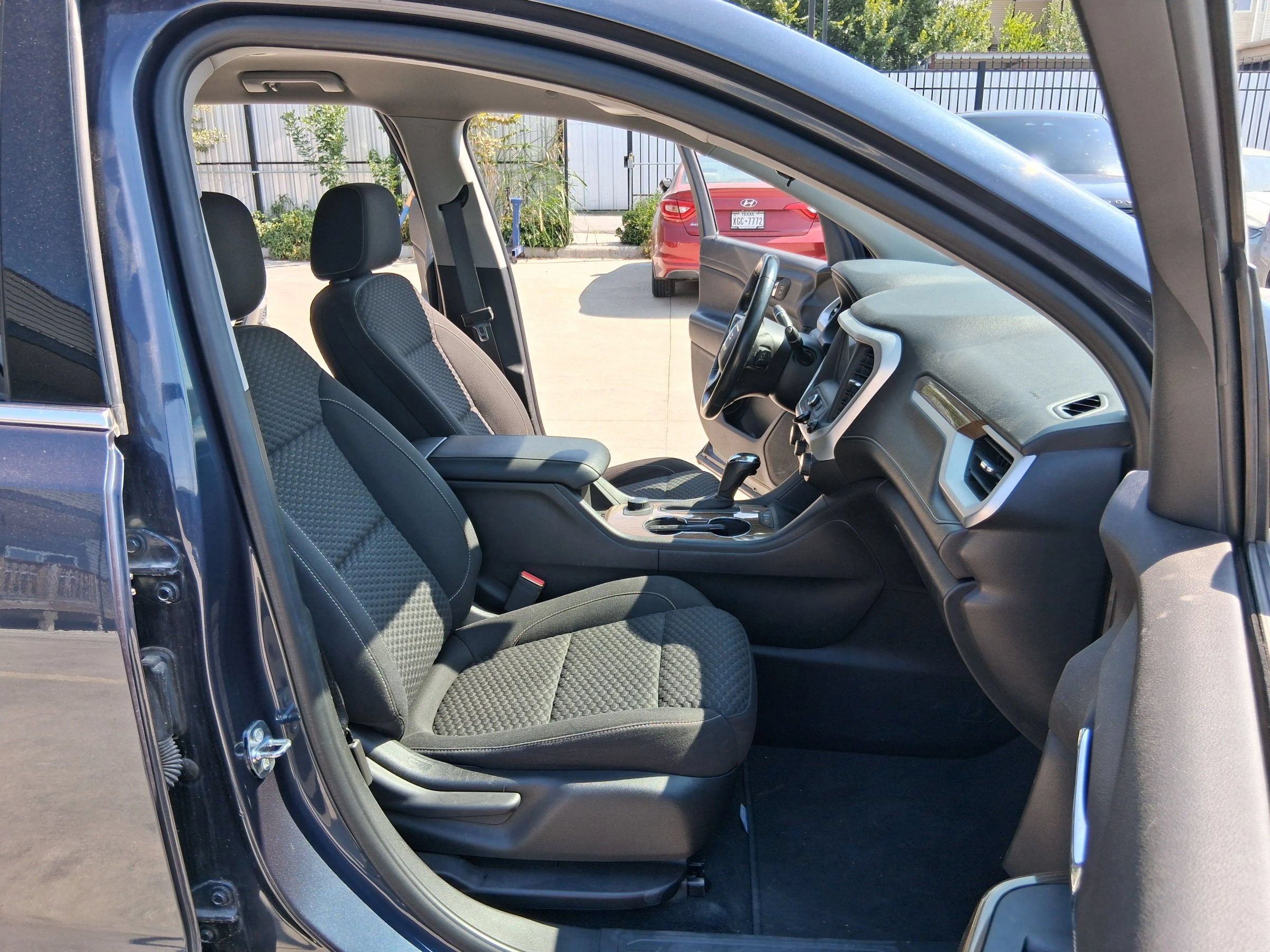 Used 2019 GMC Acadia SLE AWD/4WD image 37