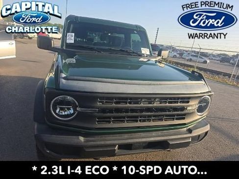 Used 2022 Ford Bronco 2-Door AWD/4WD image 2