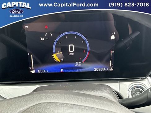 Used 2025 Chevrolet Trax LT w/ LT Convenience Package FWD image 25