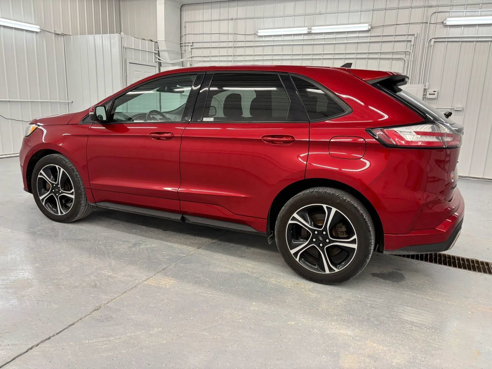 Used 2020 Ford Edge ST w/ Cold Weather Package AWD/4WD image 7