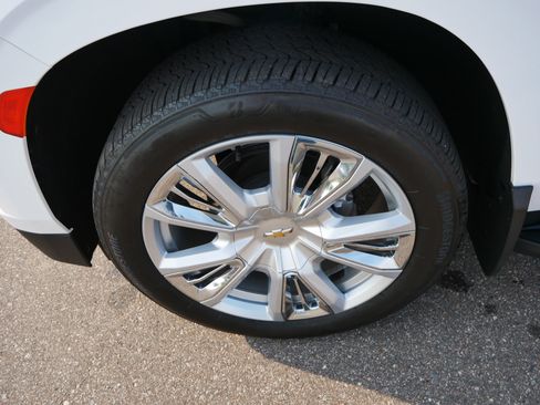 Used 2024 Chevrolet Tahoe High Country w/ Max Trailering Package AWD/4WD image 16