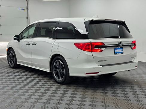 Used 2023 Honda Odyssey Elite image 11