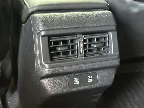 Used 2023 Honda Accord Touring image 15
