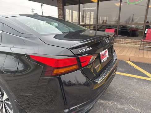 Used 2019 Nissan Altima 2.5 SV image 13