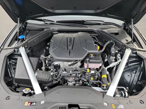 Certified 2025 Genesis G70 2.5T image 26
