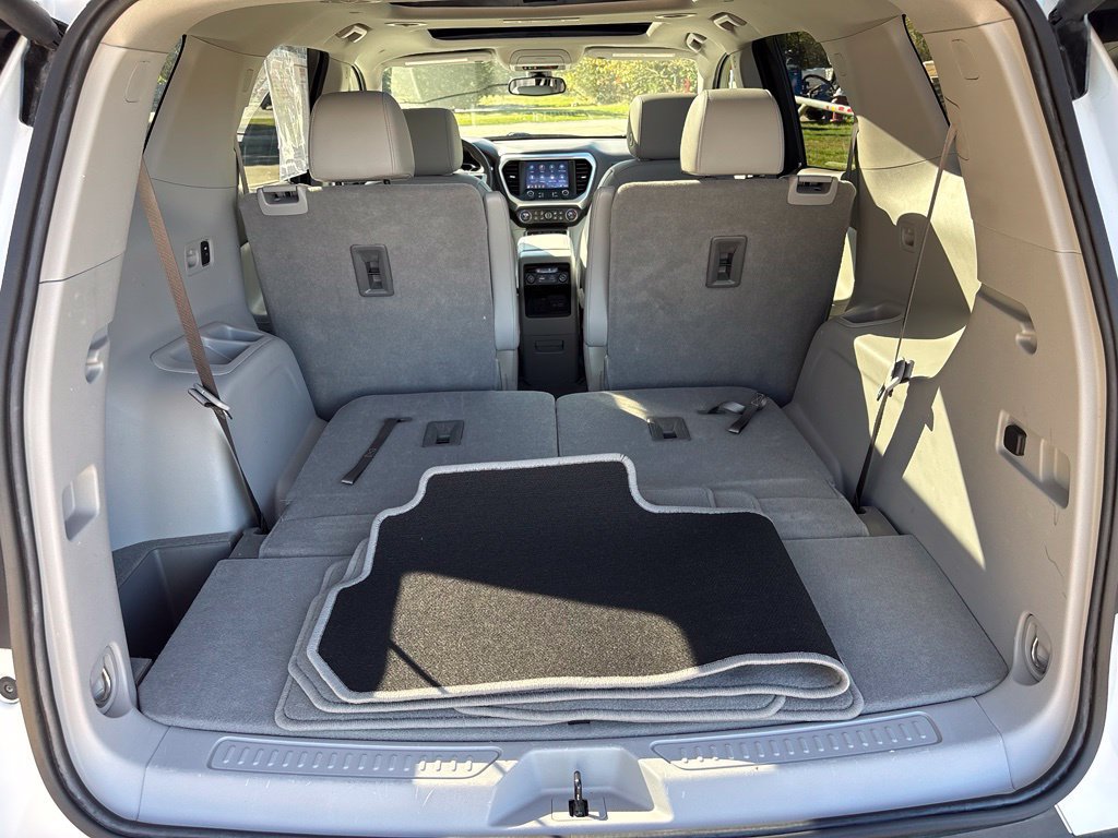 Used 2023 GMC Acadia SLT w/ Technology Package AWD/4WD image 59