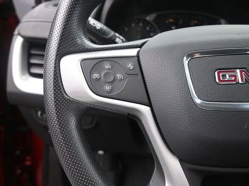 Used 2023 GMC Terrain SLE FWD image 30
