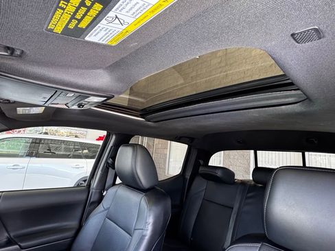 Used 2023 Toyota Tacoma TRD Sport w/ TRD Premium Sport Package image 39