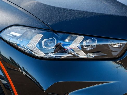 Used 2025 BMW X5 xDrive50e w/ Executive Package image 7