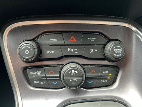 Used 2018 Dodge Challenger SXT w/ Blacktop Package RWD image 35