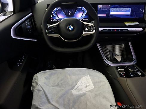 Used 2025 BMW X3 xDrive30i image 15