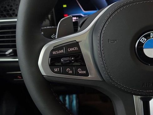 New 2026 BMW X7 M60i image 18