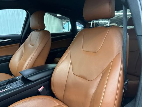Used 2019 Ford Fusion Energi Titanium FWD image 16