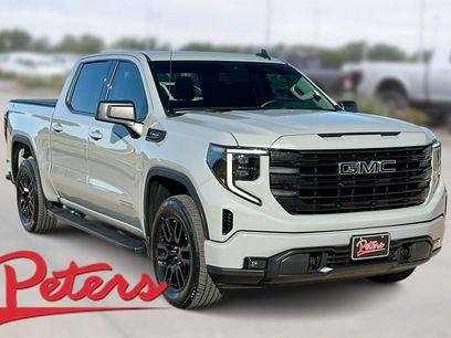 Certified 2024 GMC Sierra 1500 Elevation w/ LPO, Elevation Black Package