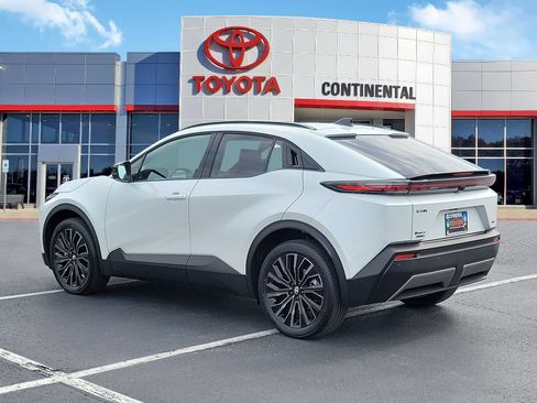 New 2026 Toyota C-HR AWD/4WD image 3