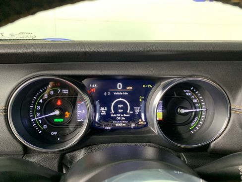 Used 2021 Jeep Wrangler Unlimited Sahara AWD/4WD image 23