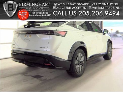 Used 2023 Nissan Ariya FWD image 2