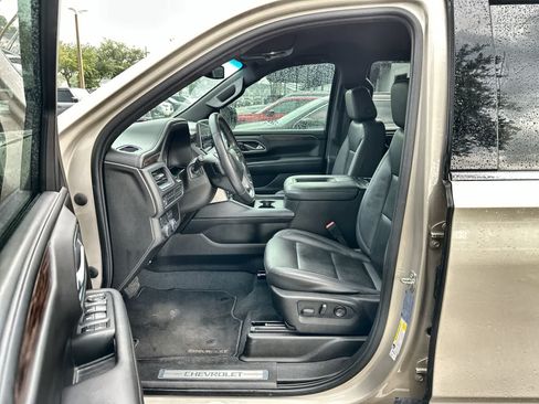 Used 2021 Chevrolet Tahoe LT RWD image 2